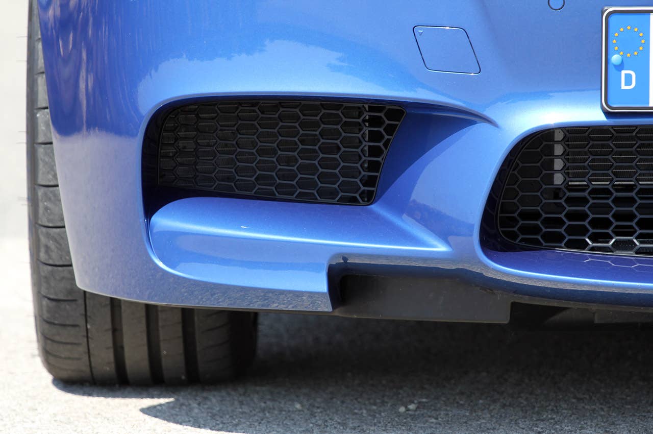 2012 BMW M5 front fascia