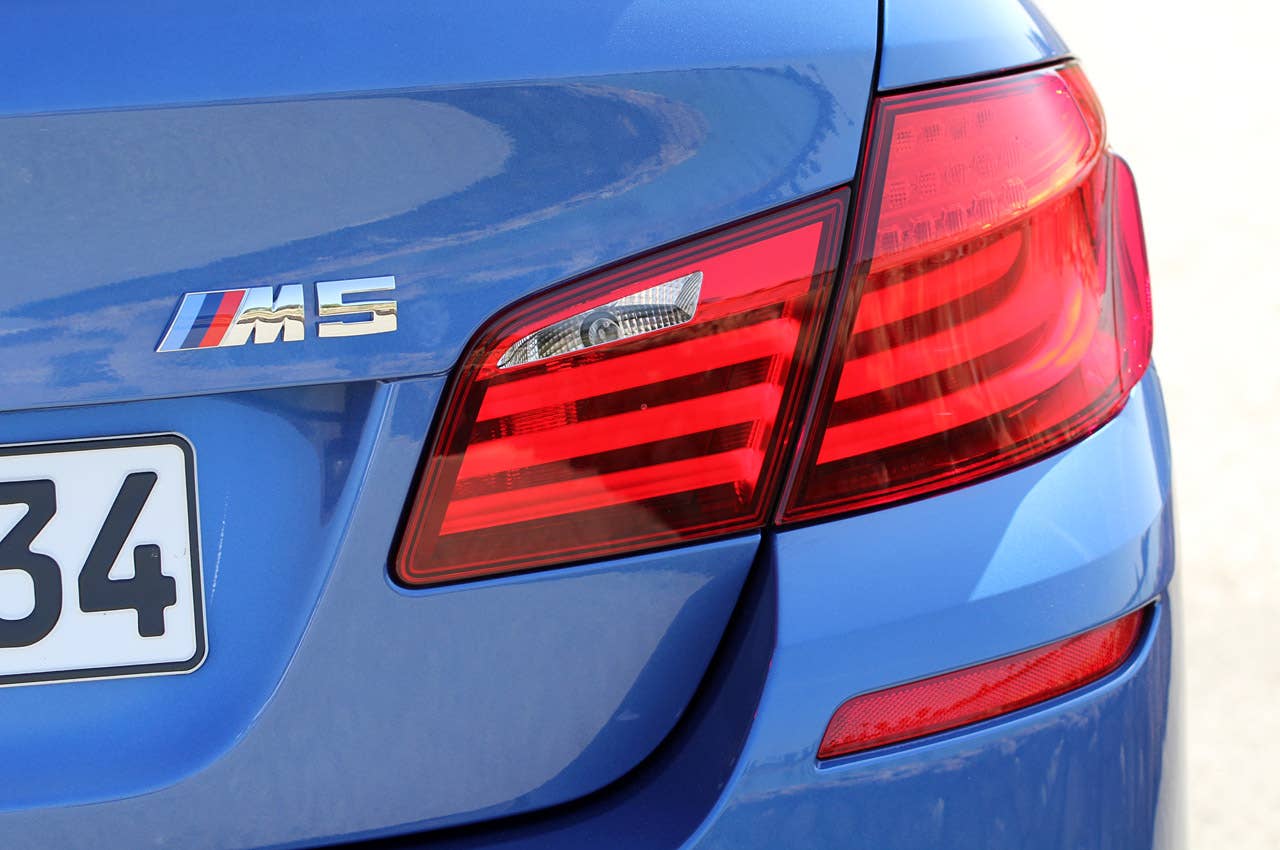 2012 BMW M5 taillight