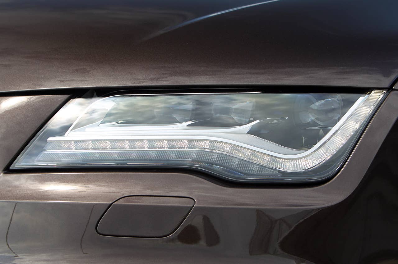 2013 Audi S7 headlight