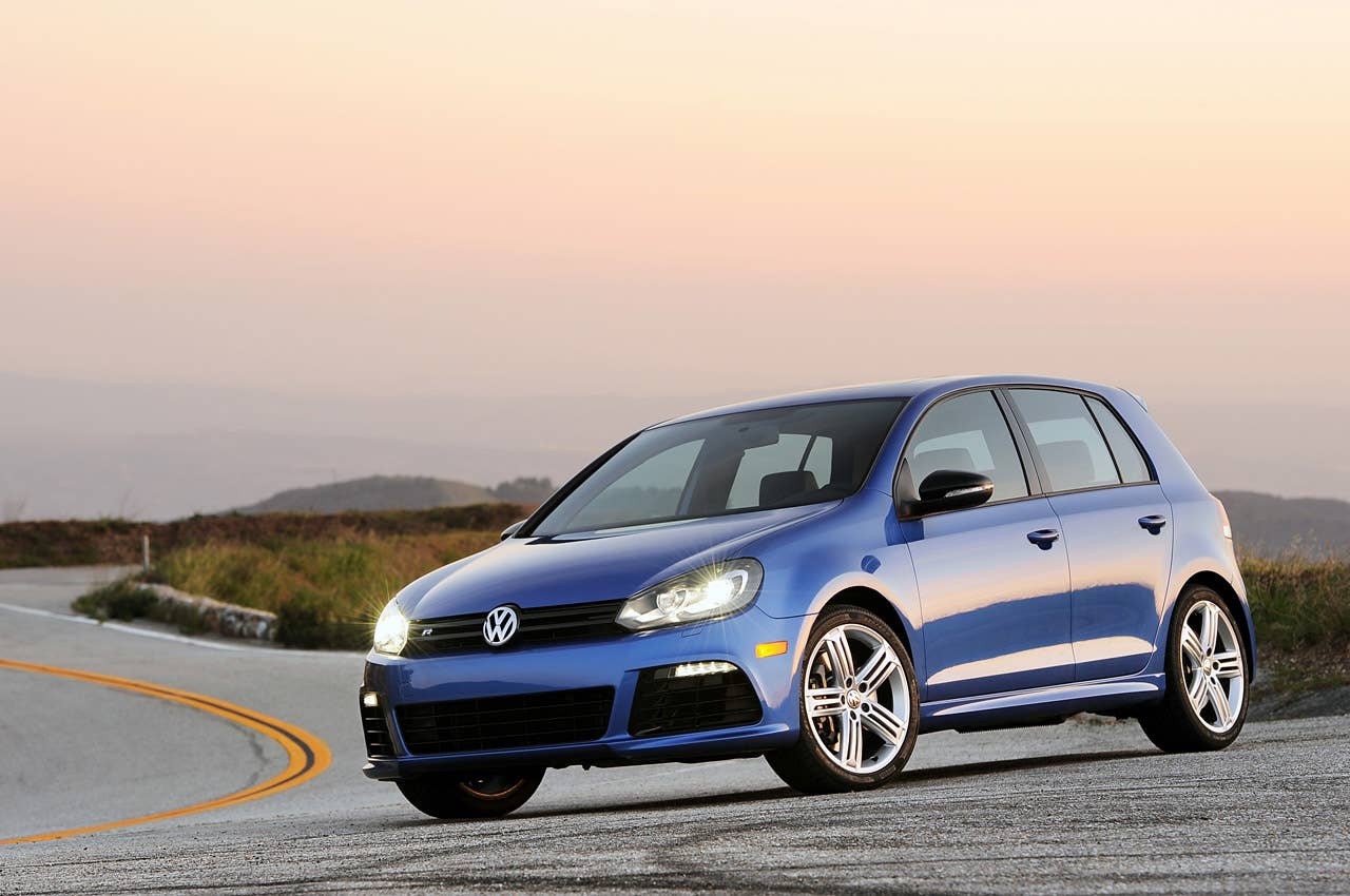 2012 Volkswagen Golf R front 3/4 view