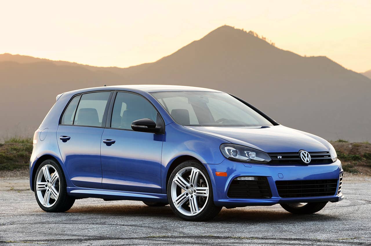 2012 Volkswagen Golf R front 3/4 view