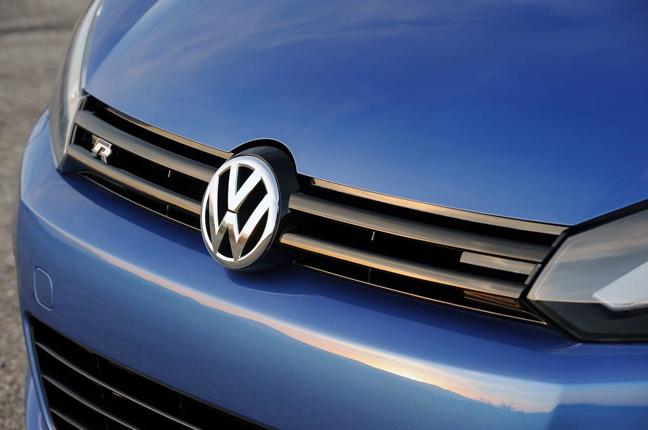2012 Volkswagen Golf R grille