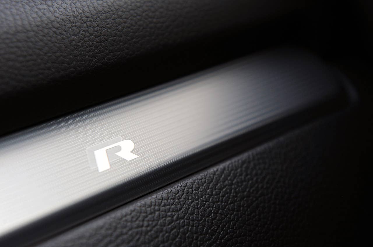 2012 Volkswagen Golf R dash trim
