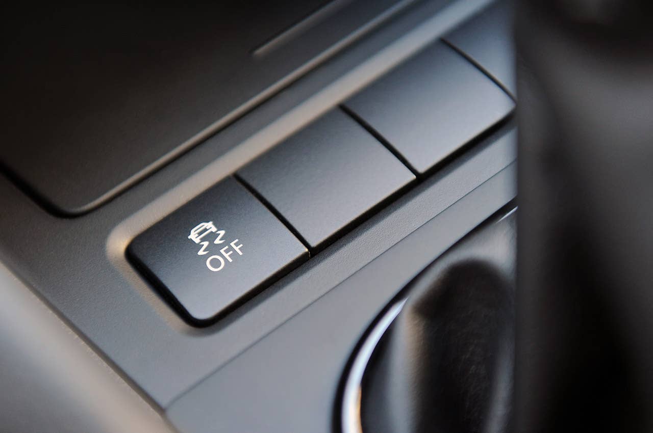 2012 Volkswagen Golf R traction control button