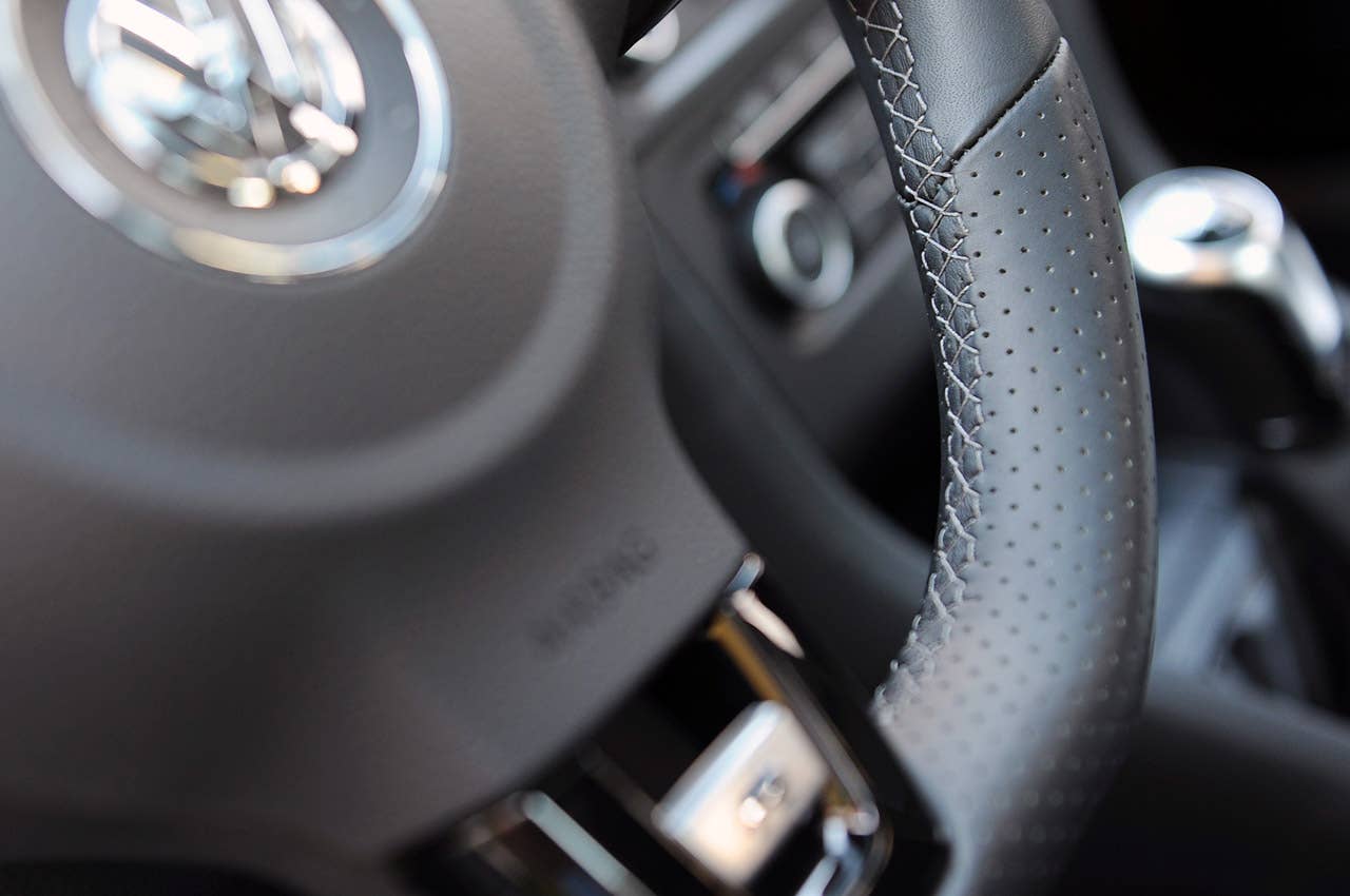 2012 Volkswagen Golf R steering wheel detail