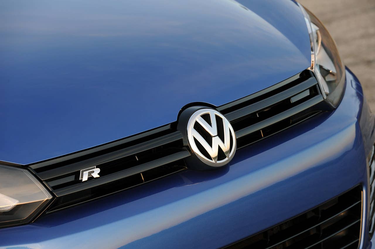 2012 Volkswagen Golf R grille