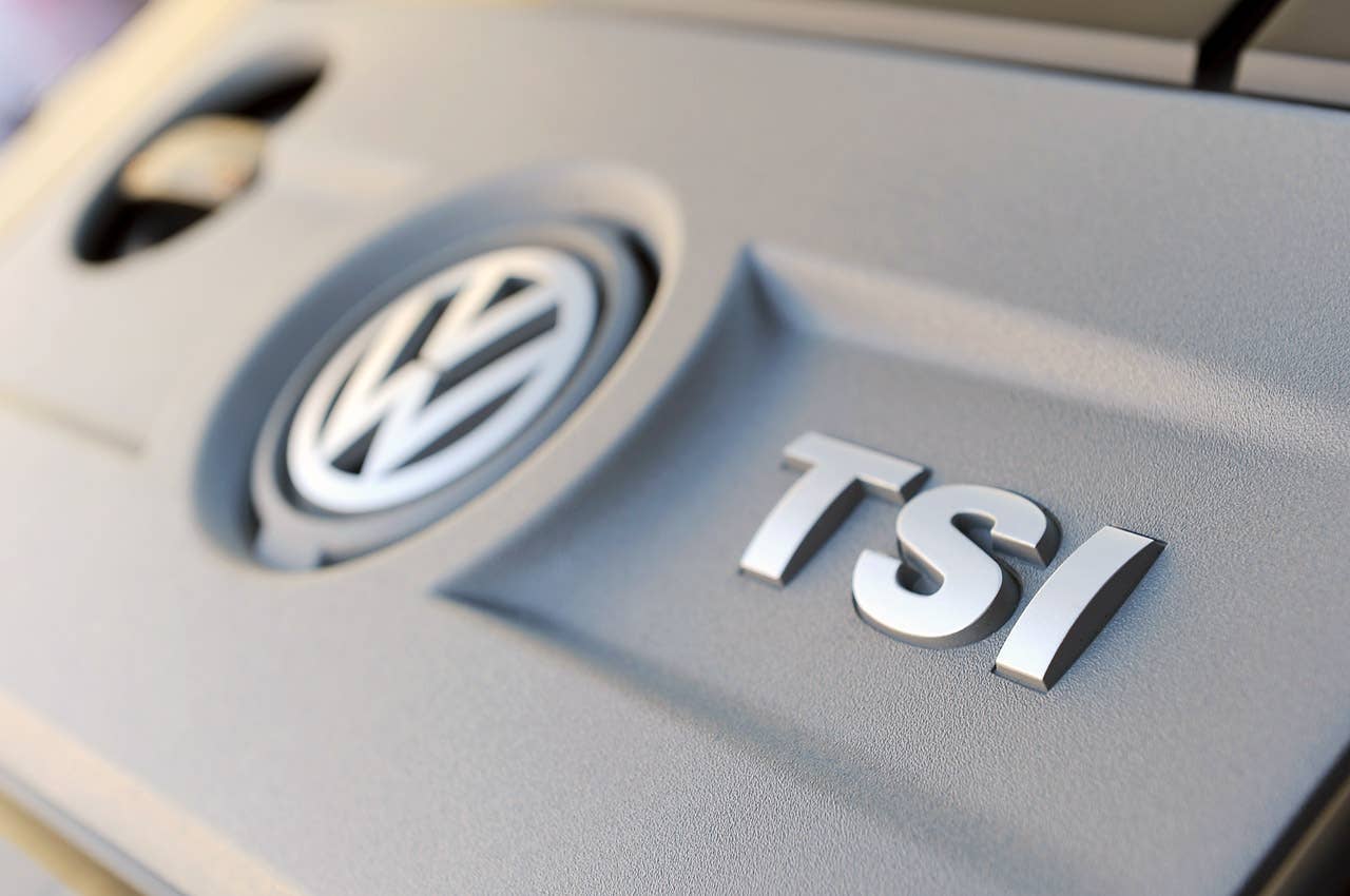 2012 Volkswagen Golf R engine detail