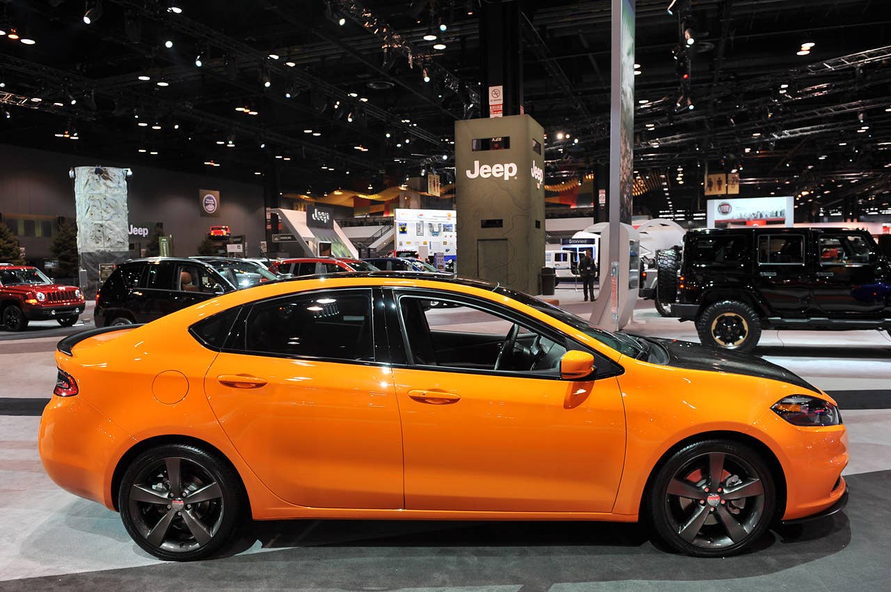 Modellino Dodge Dart GT 2013 Blu &ndash; Greenlight 1:64 &ndash; Auto Di Natale