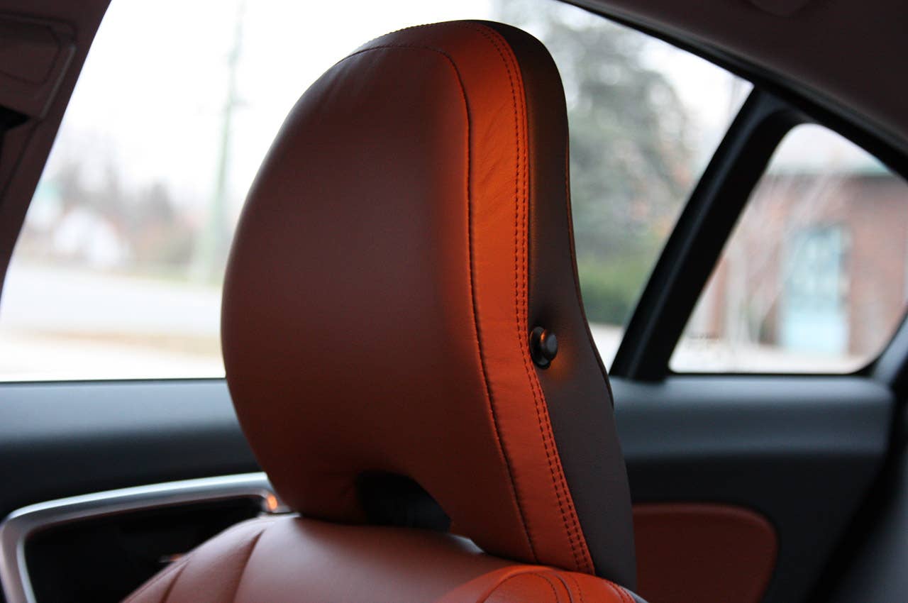 2011 Volvo S60 front seat headrest