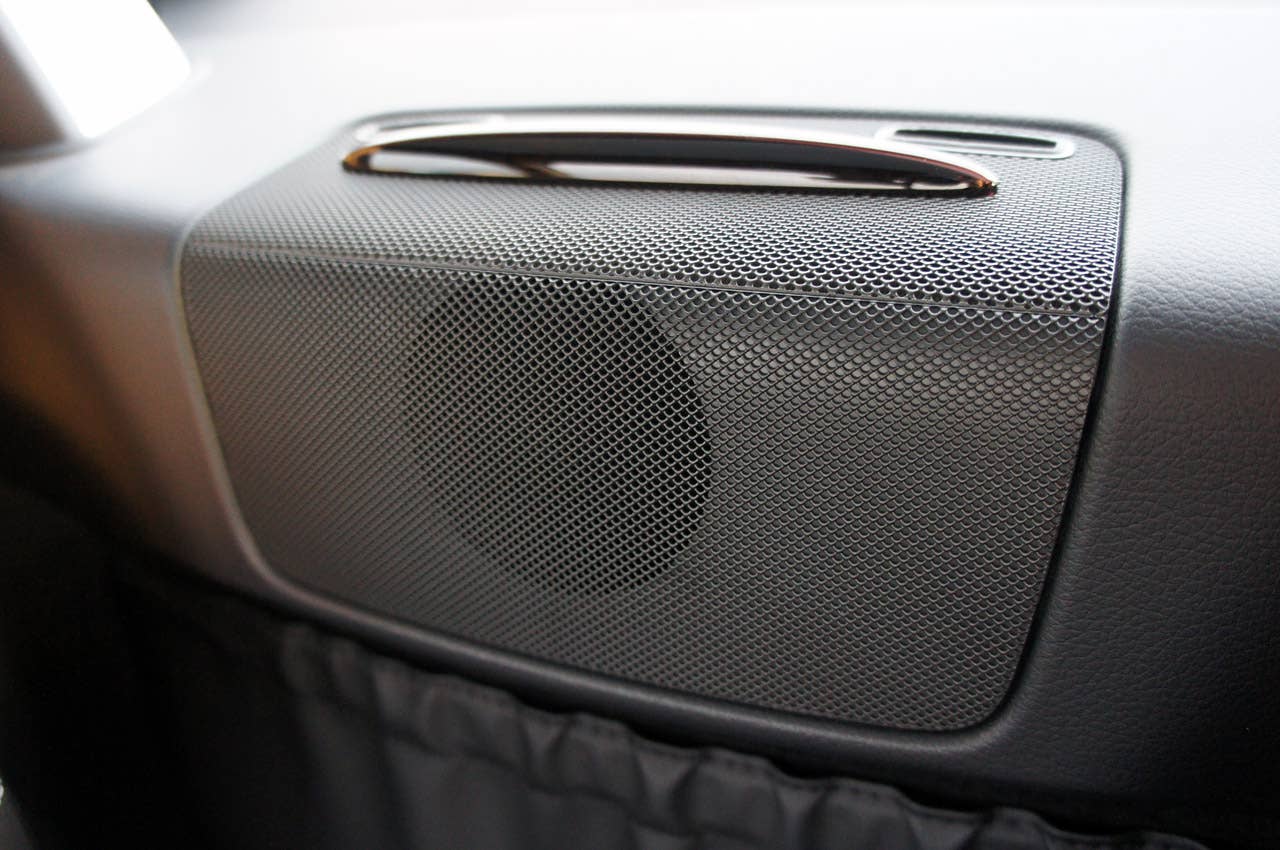 2012 Mercedes-Benz SLK350 speaker