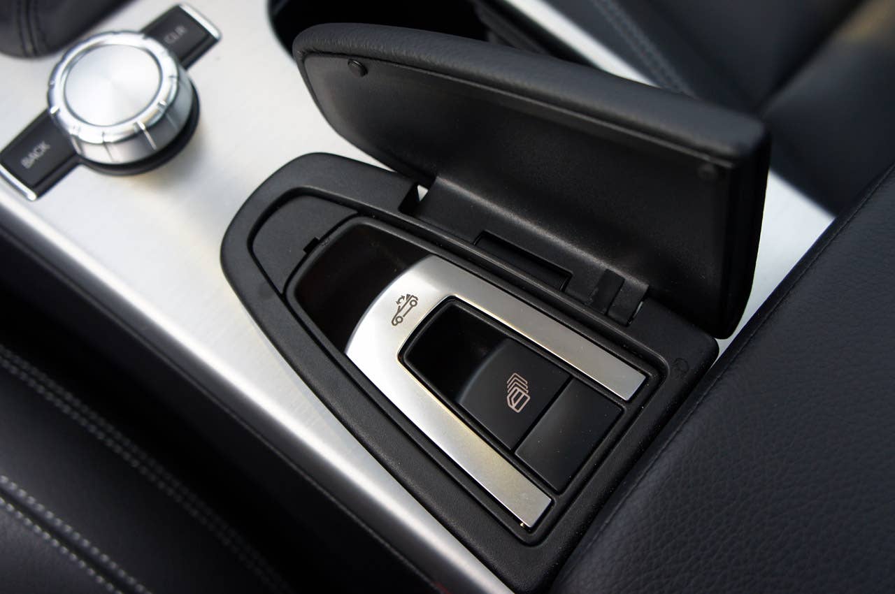 2012 Mercedes-Benz SLK350 convertible top lever
