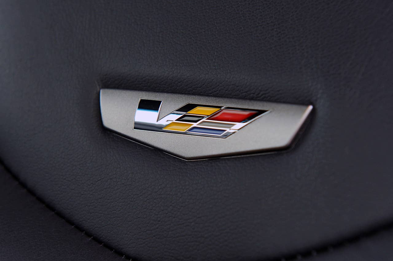 2011 Cadillac CTS-V Coupe front seat detail