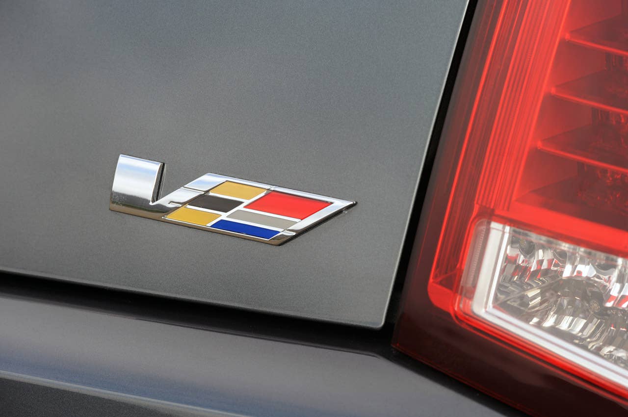 2011 Cadillac CTS-V Coupe badge