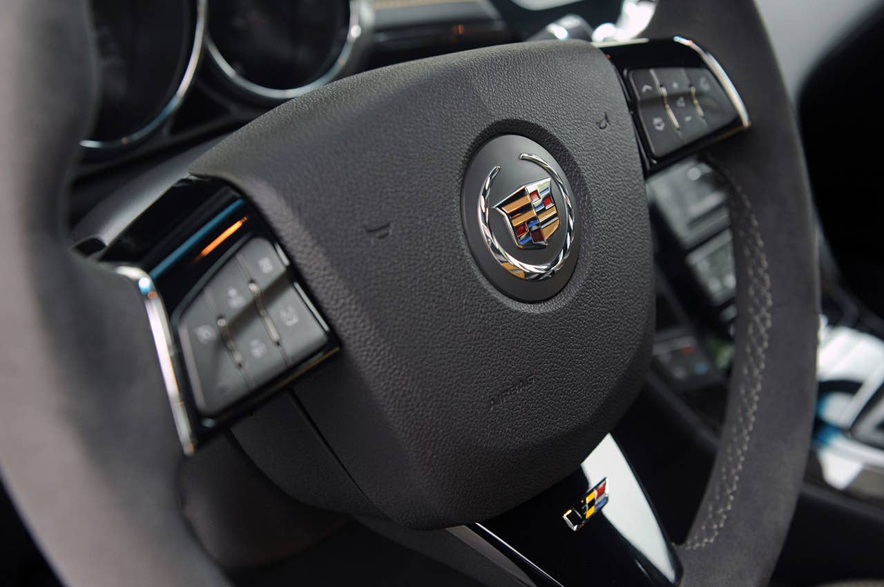 2011 Cadillac CTS-V Coupe steering wheel