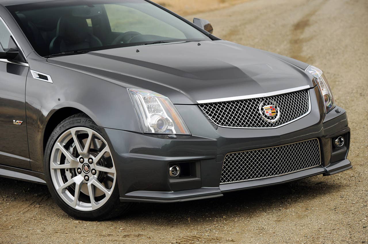 2011 Cadillac CTS-V Coupe front detail