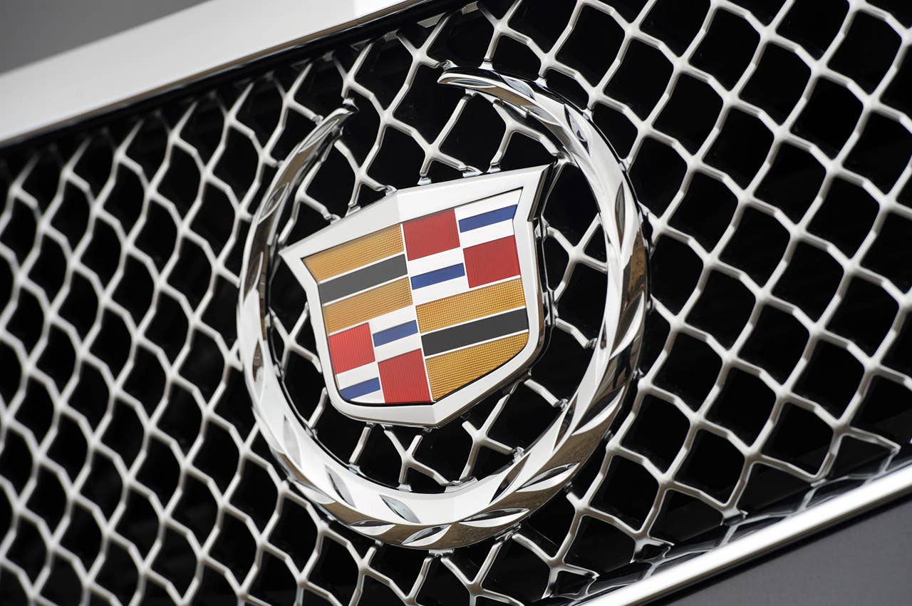 2011 Cadillac CTS-V Coupe logo