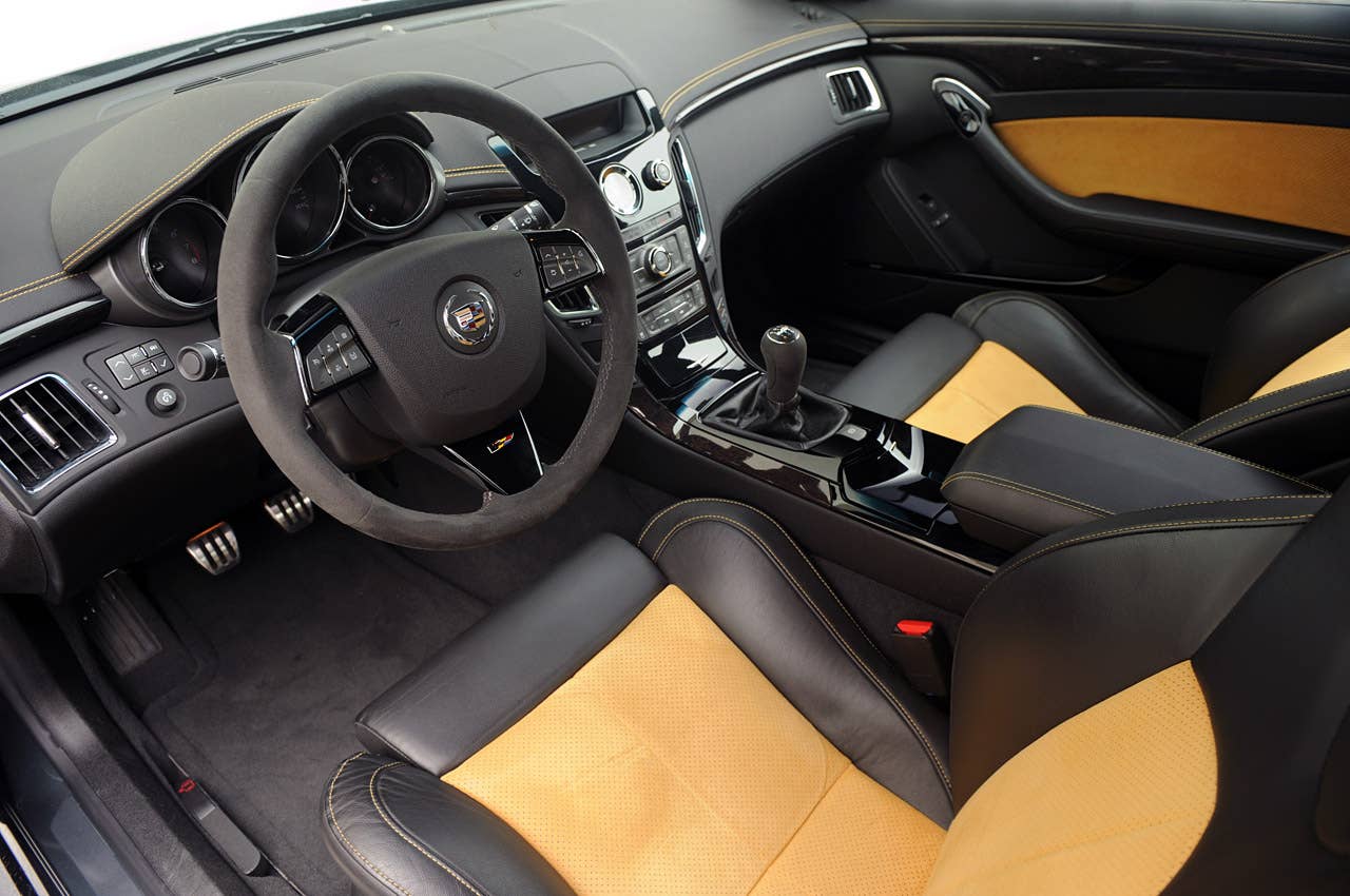 2011 Cadillac CTS-V Coupe interior