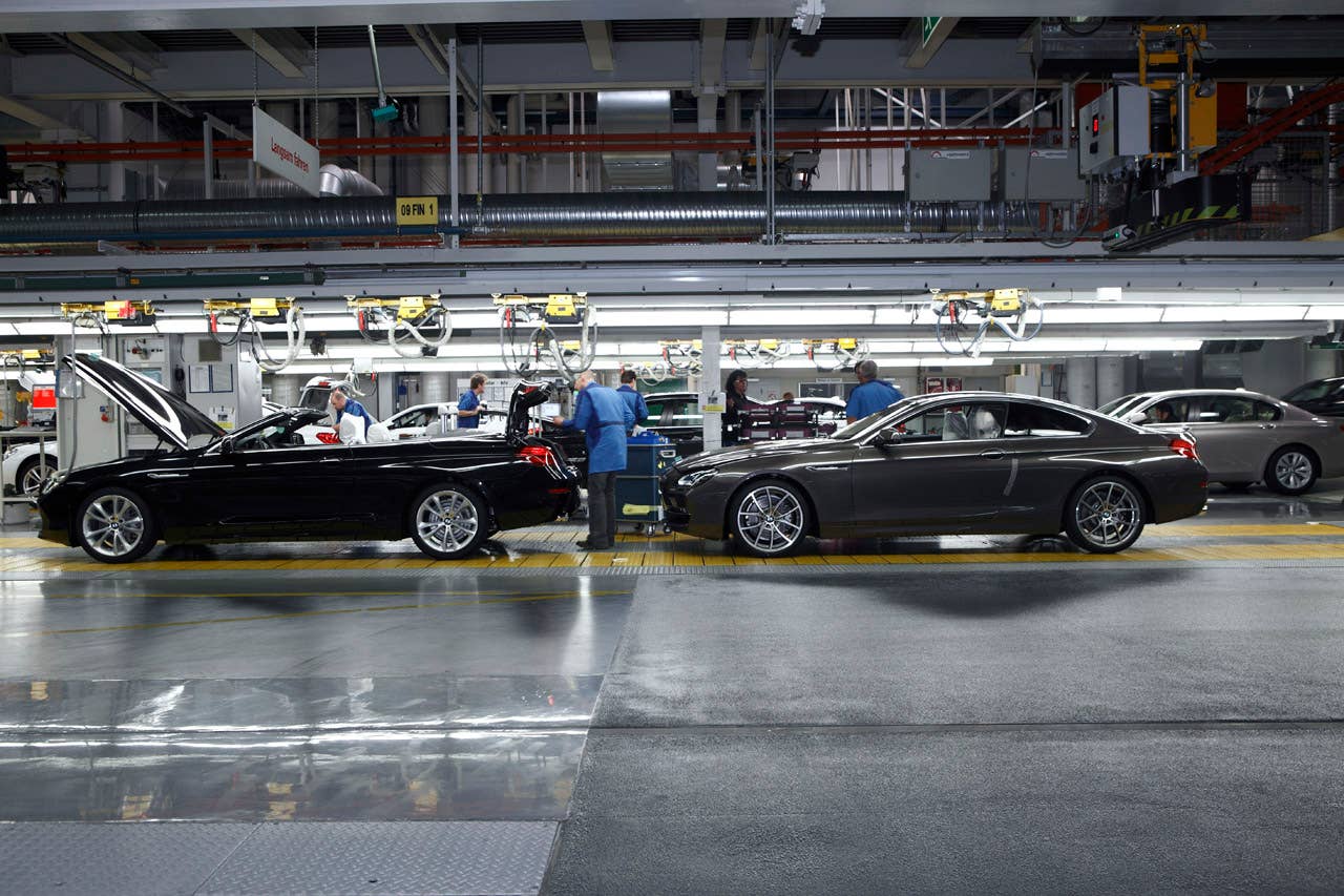 Production BMW 6 Series Coupe, BMW Plant Dingolfing (03/20011).