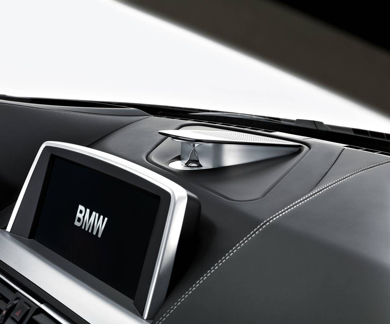 The new BMW 6 Series Coupe - Interior (03/2011).