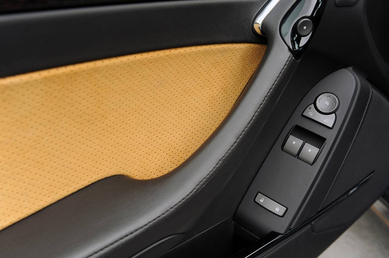 2011 Cadillac CTS-V Coupe door trim