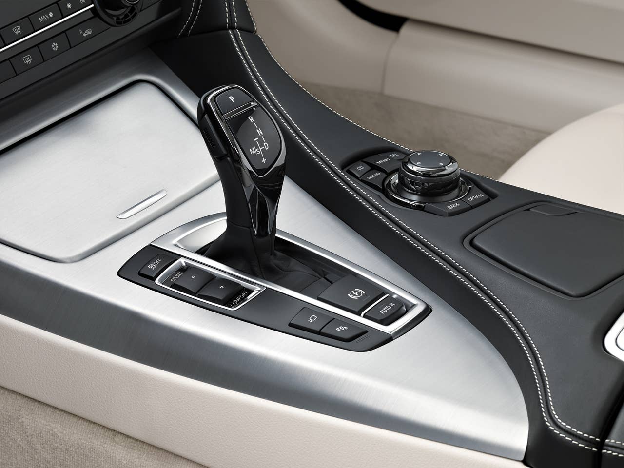 The new BMW 6 Series Coupe - Interior (03/2011).