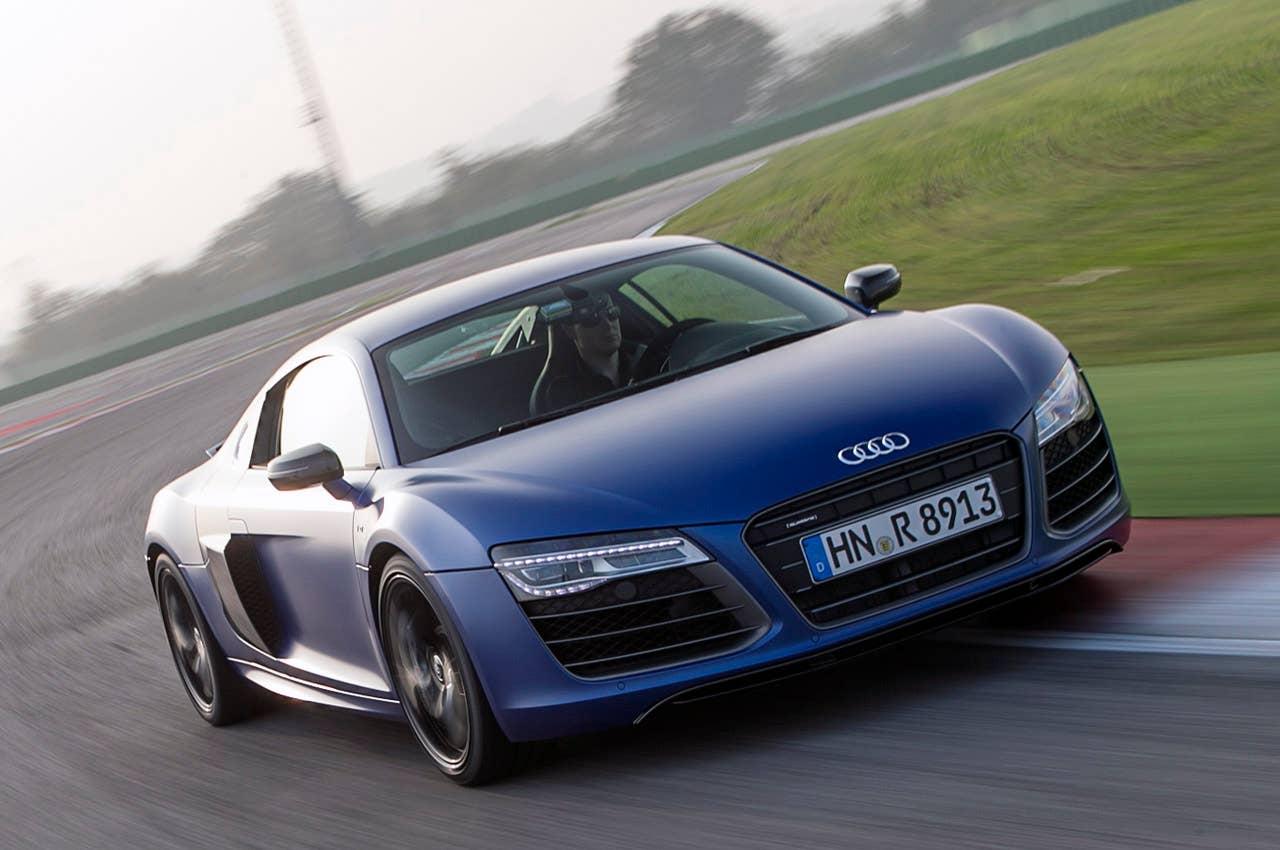 2014 Audi R8 V10 Plus driving