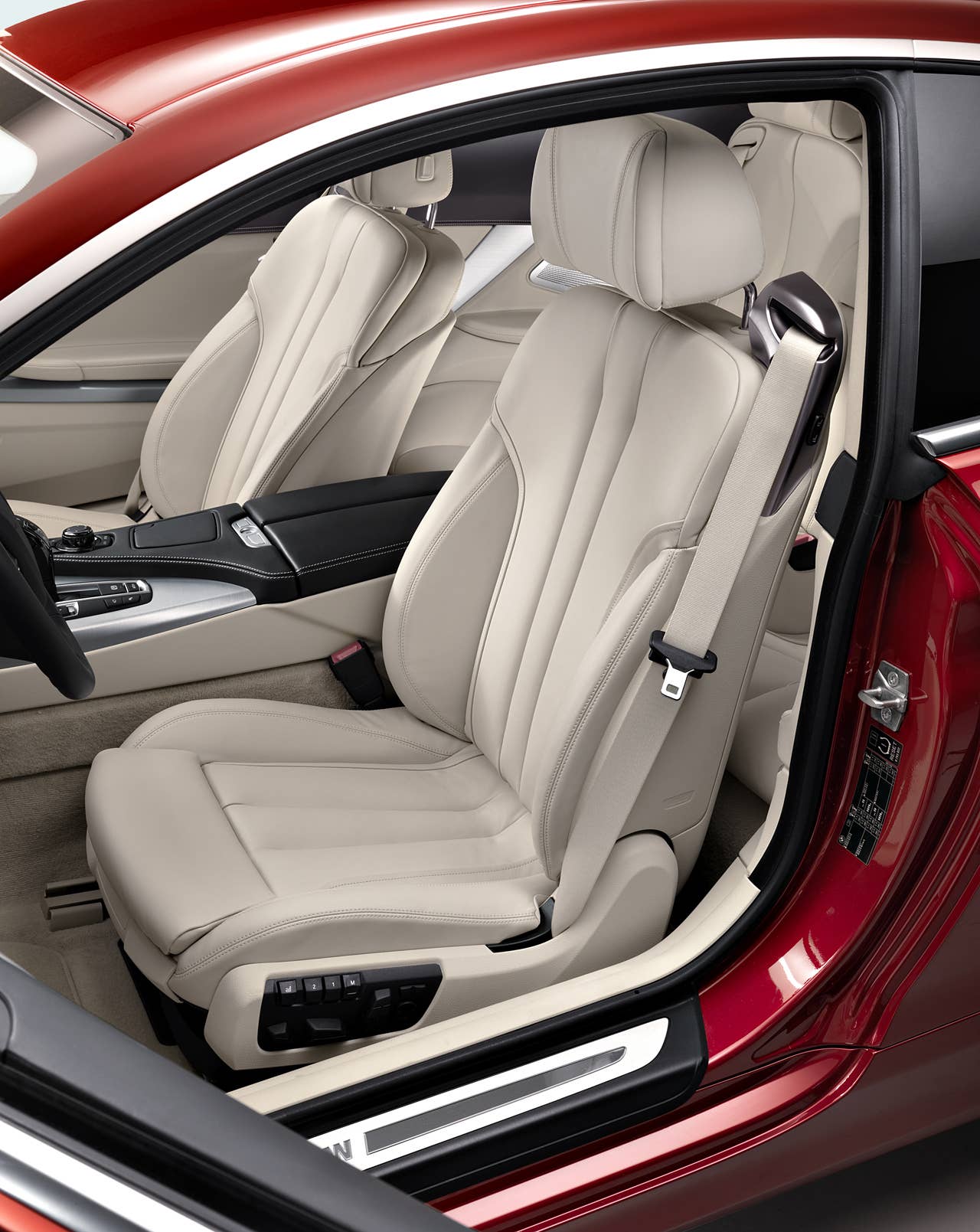 The new BMW 6 Series Coupe - Interior (03/2011).