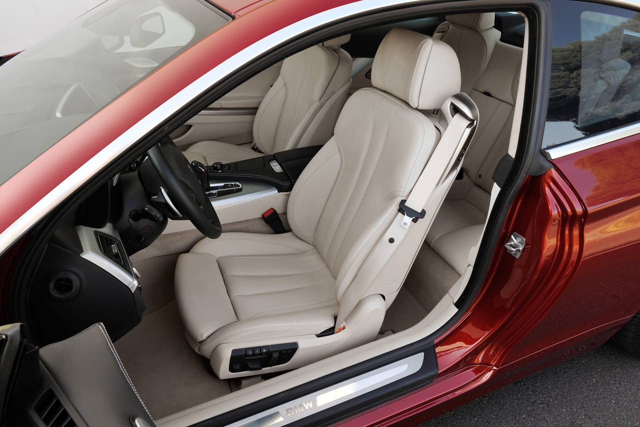 The new BMW 6 Series Coupe - Interior (03/2011).