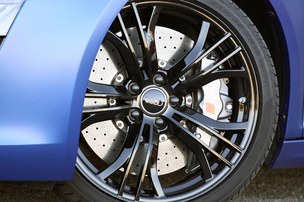 2014 Audi R8 V10 Plus wheel