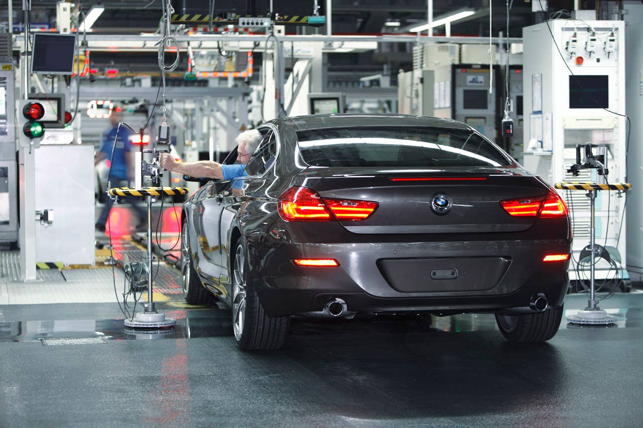 Production BMW 6 Series Coupe, BMW Plant Dingolfing (03/20011).