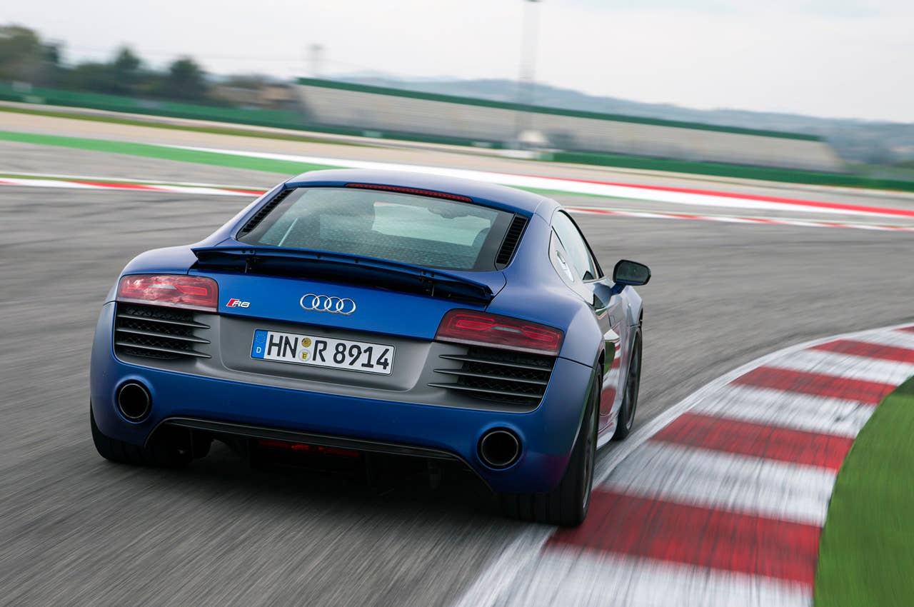 2014 Audi R8 V10 Plus driving