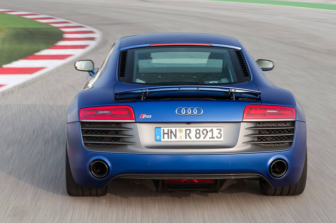 2014 Audi R8 V10 Plus driving