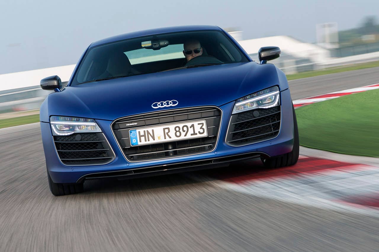 2014 Audi R8 V10 Plus driving