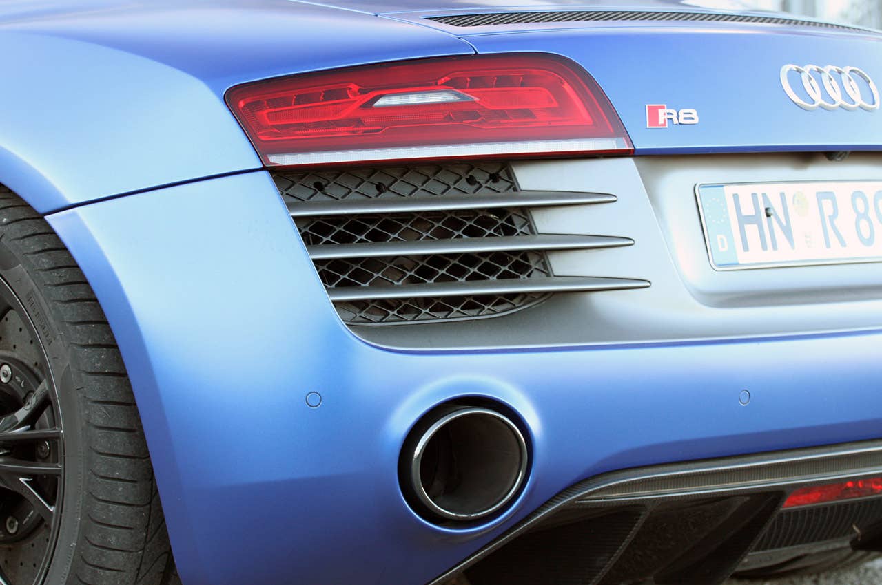 2014 Audi R8 V10 Plus rear fender