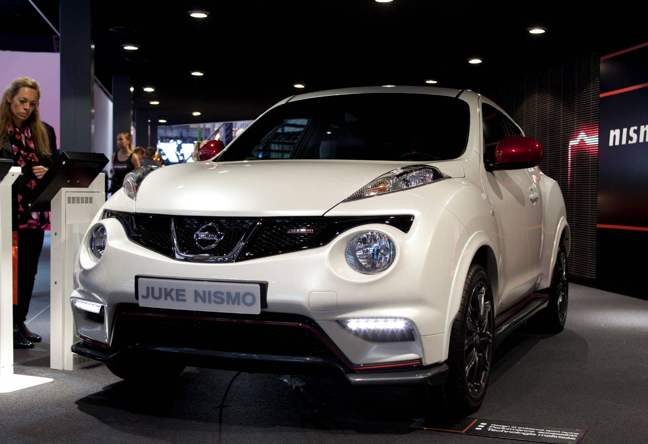 2013 Nissan Juke Nismo: Paris 2012 front 3/4