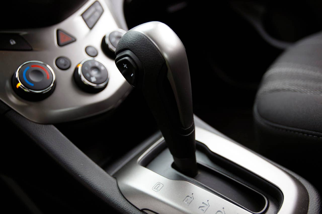 2012 Chevrolet Sonic shifter