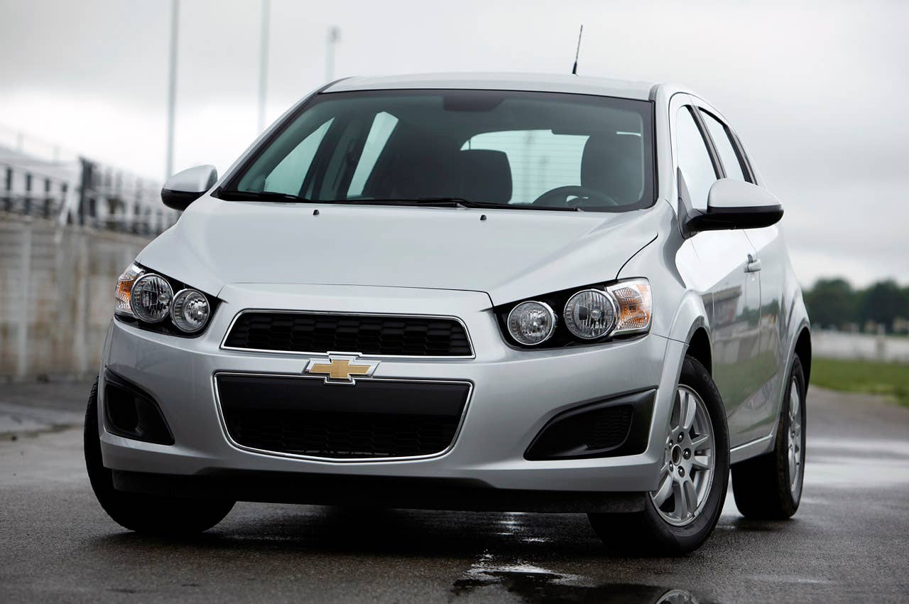 2012 Chevrolet Sonic front 3/4 view