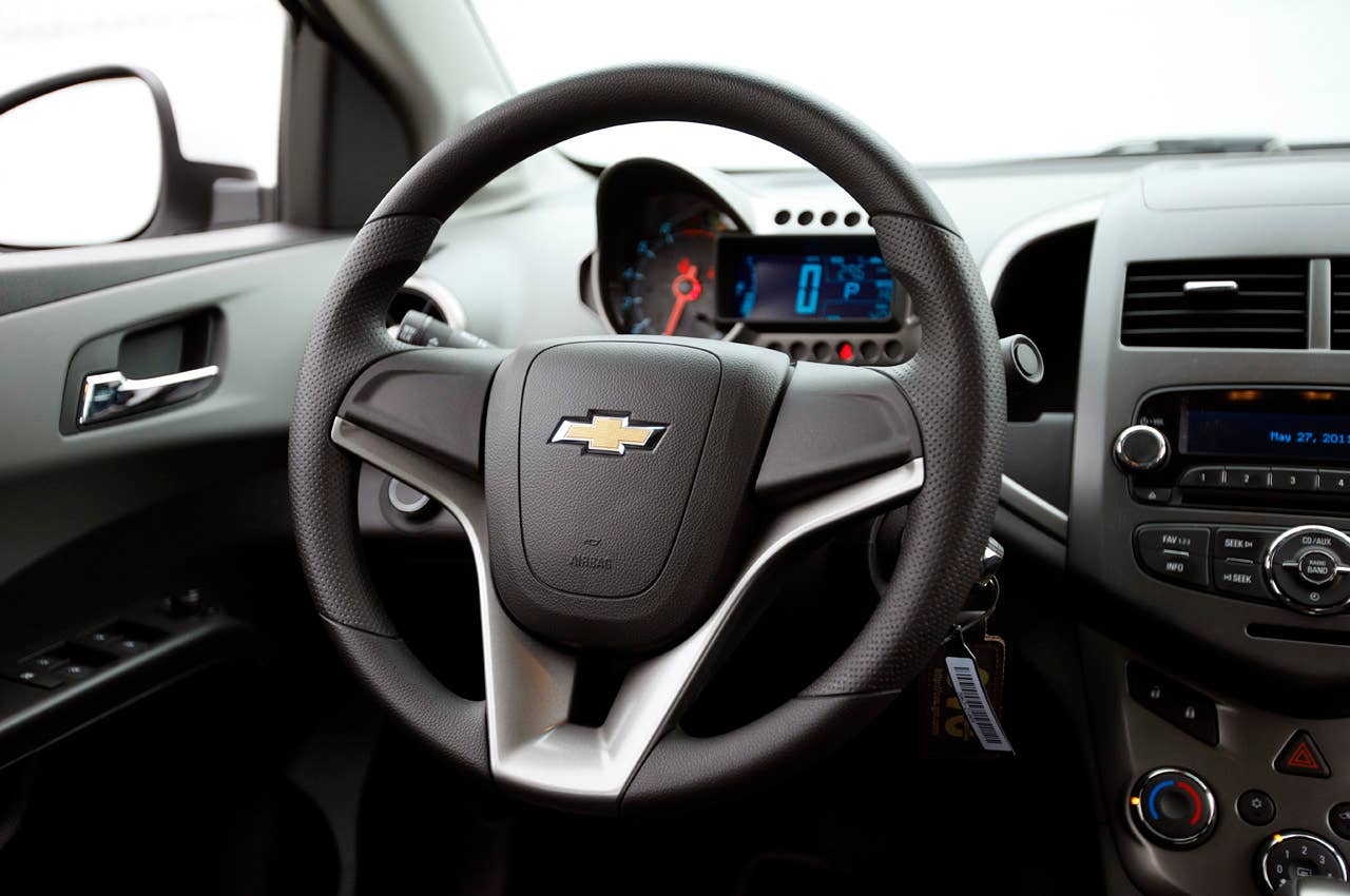 2012 Chevrolet Sonic steering wheel