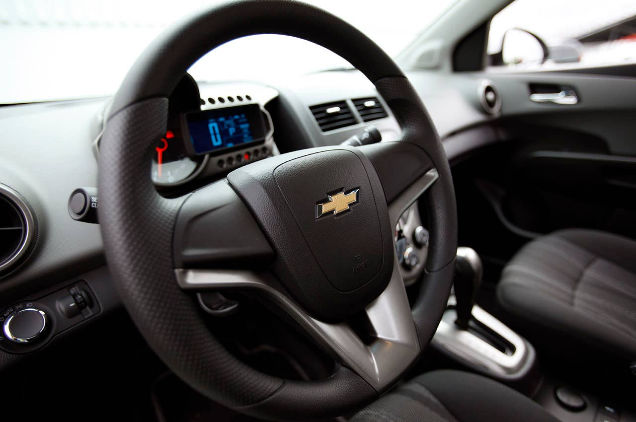 2012 Chevrolet Sonic steering wheel