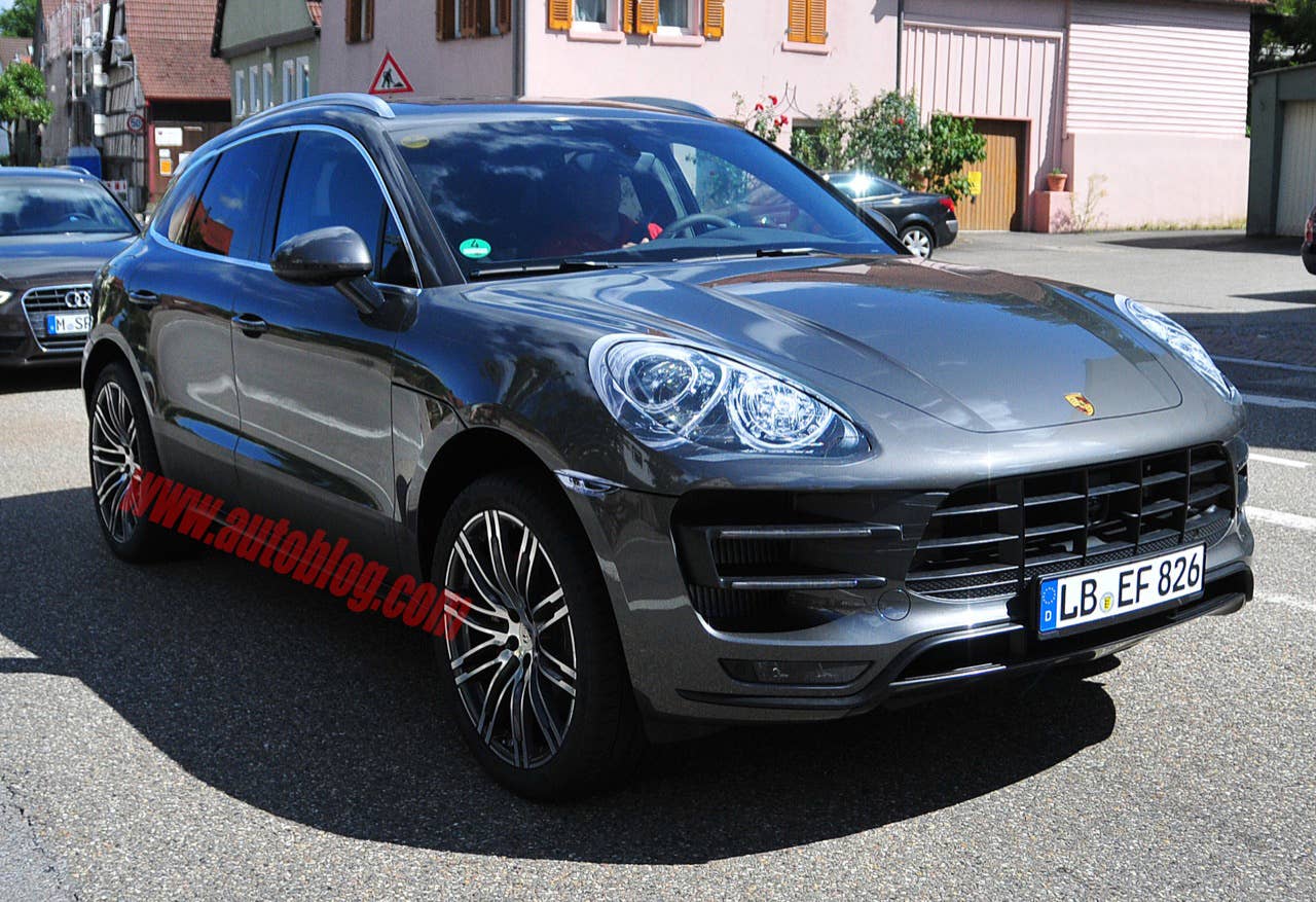 Porsche Macan Spy Shots