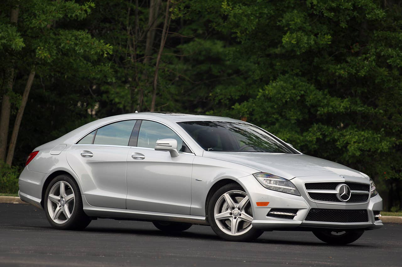 2012 Mercedes-Benz CLS550 front 3/4 view
