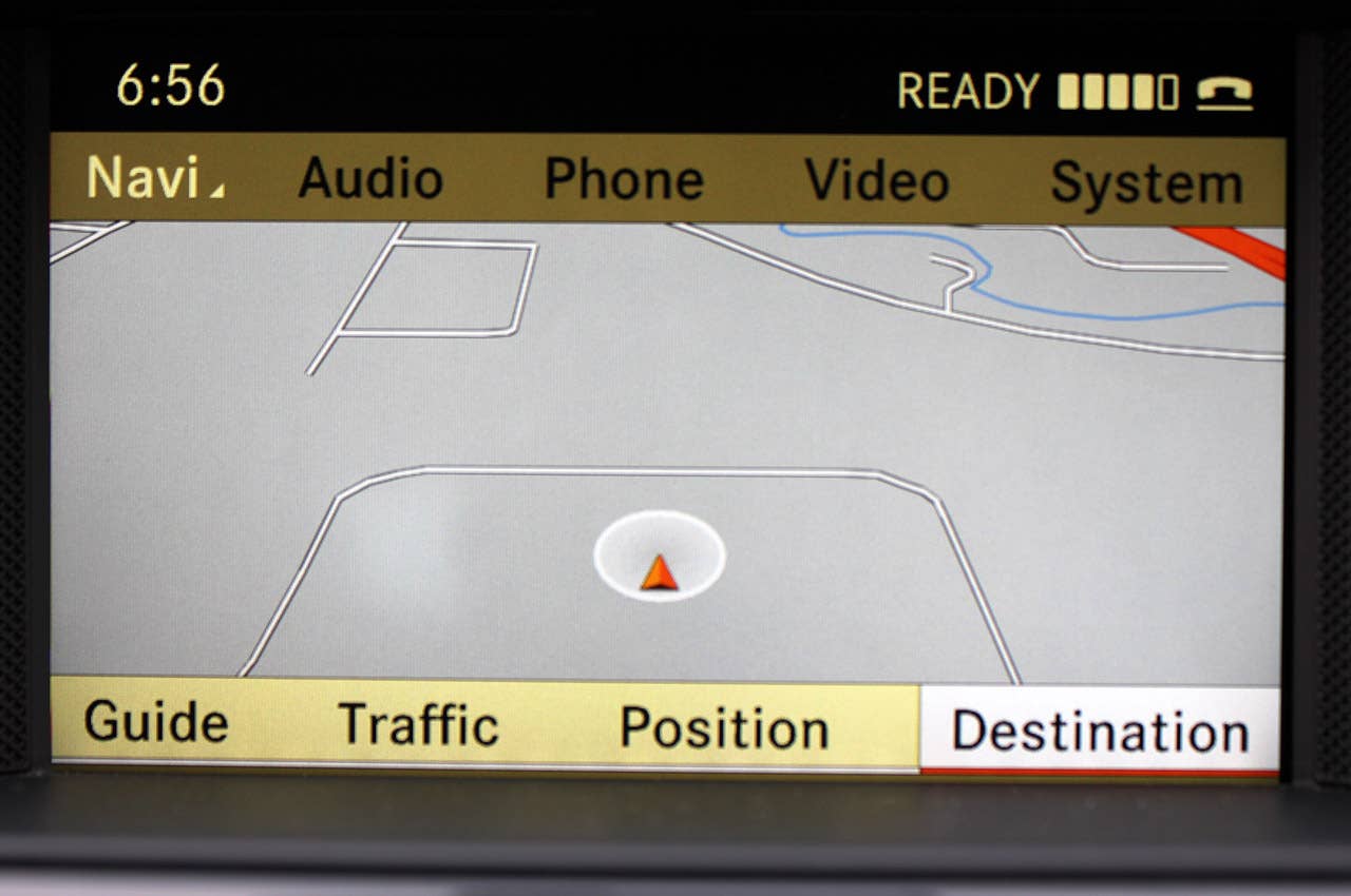 2012 Mercedes-Benz CLS550 navigation system