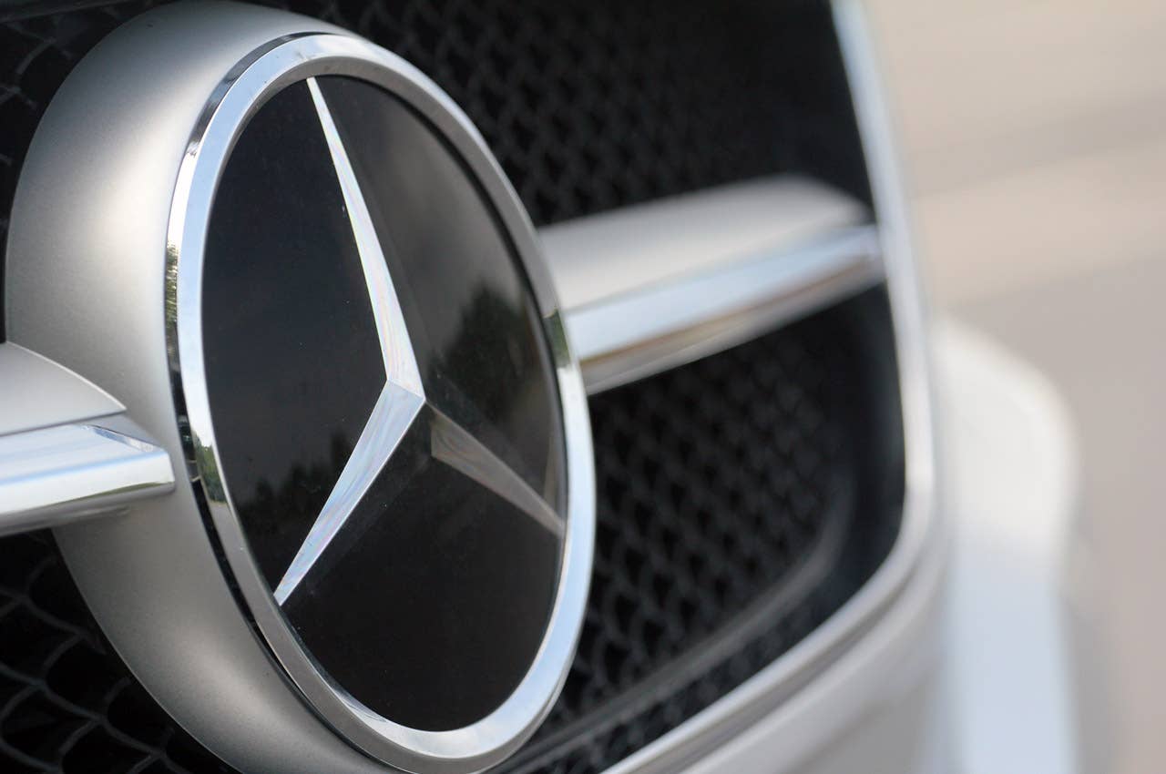2012 Mercedes-Benz CLS550 grille