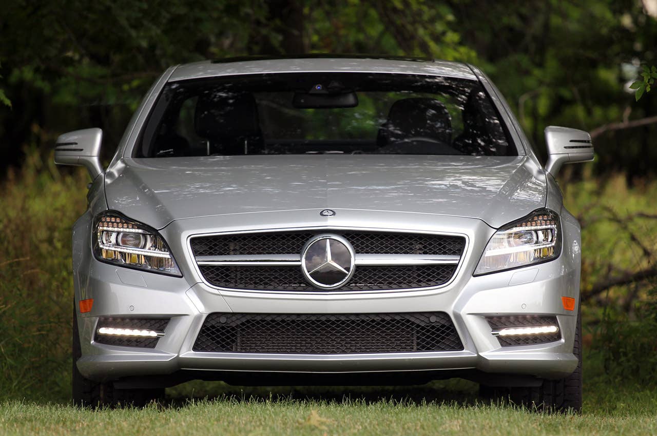2012 Mercedes-Benz CLS550 front view