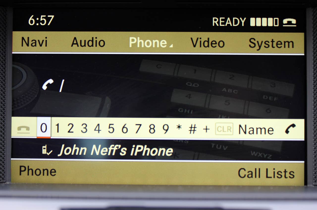 2012 Mercedes-Benz CLS550 phone display
