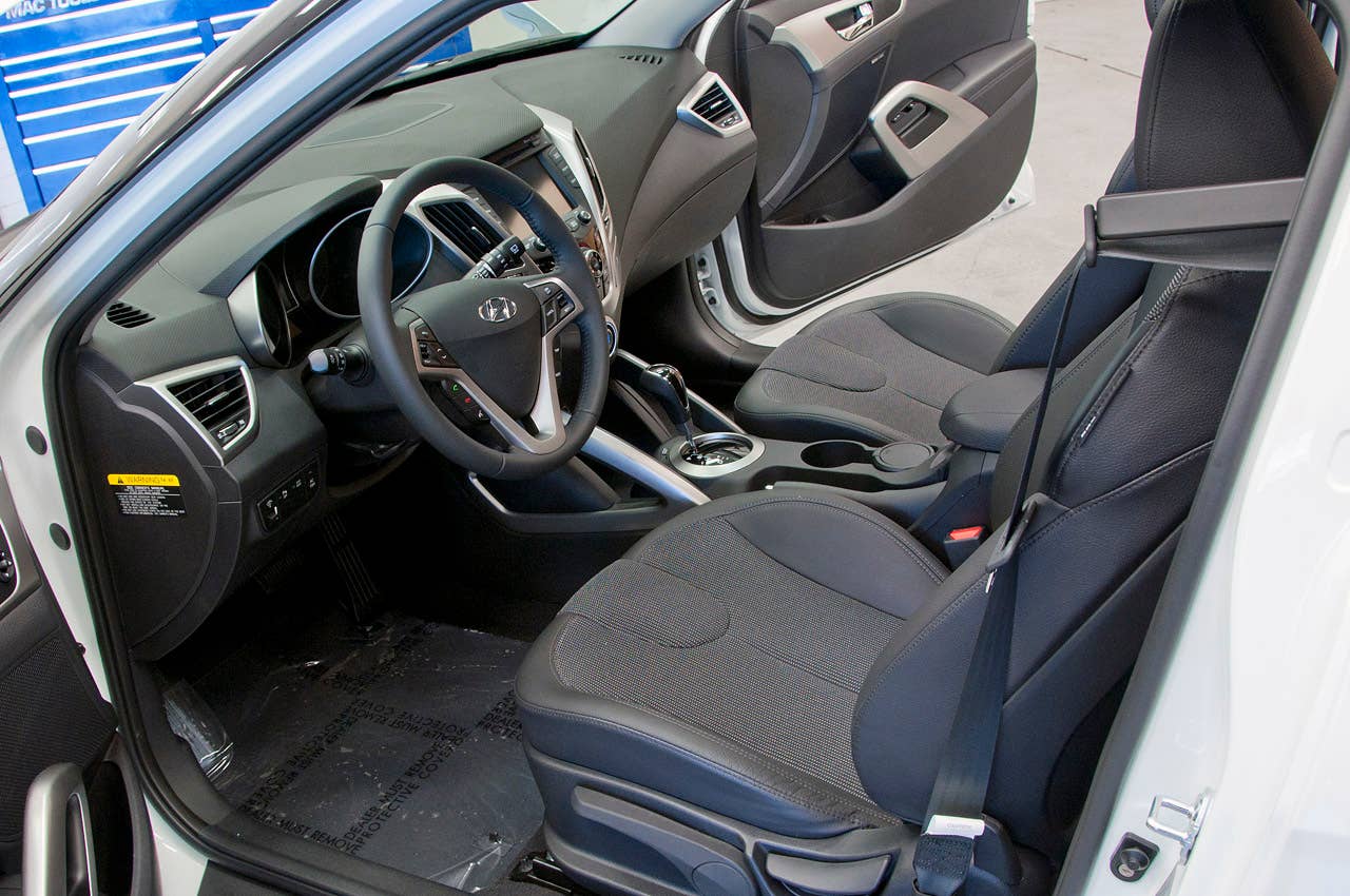 2012 Hyundai Veloster interior