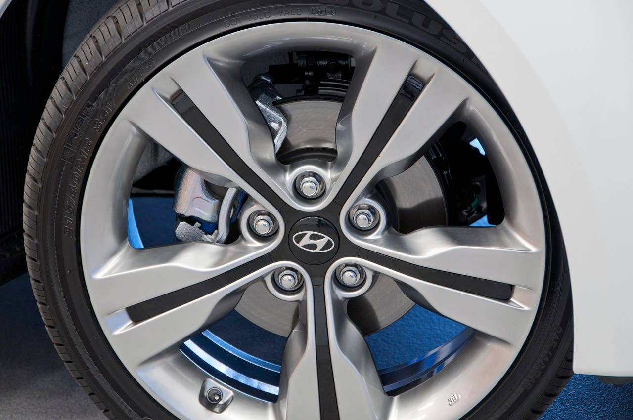 2012 Hyundai Veloster wheel