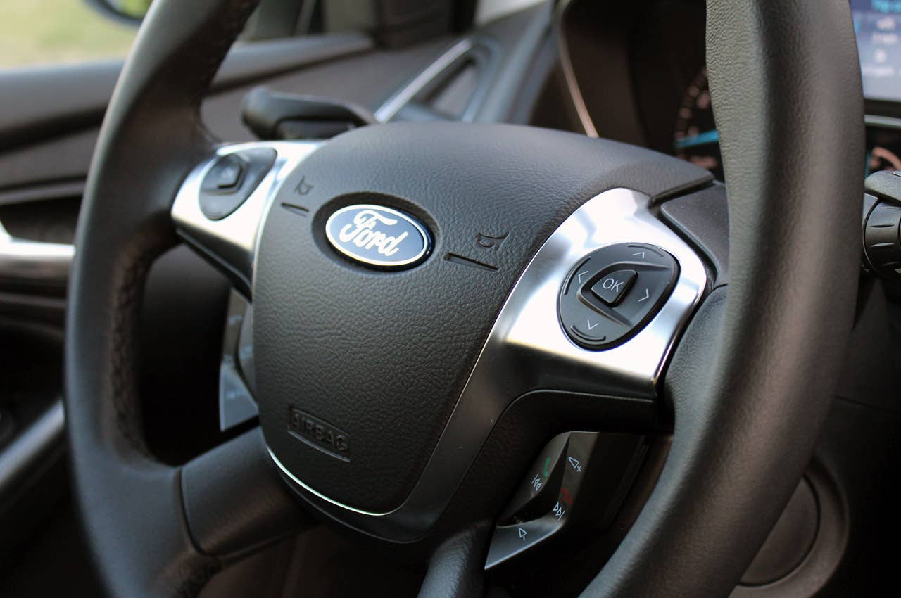 2012 Ford Focus 1.0-liter EcoBoost steering wheel