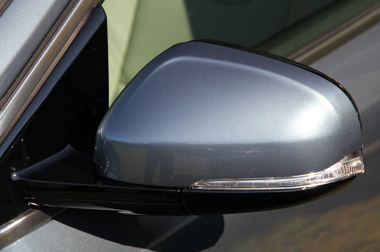 2013 Volvo V40 side mirror