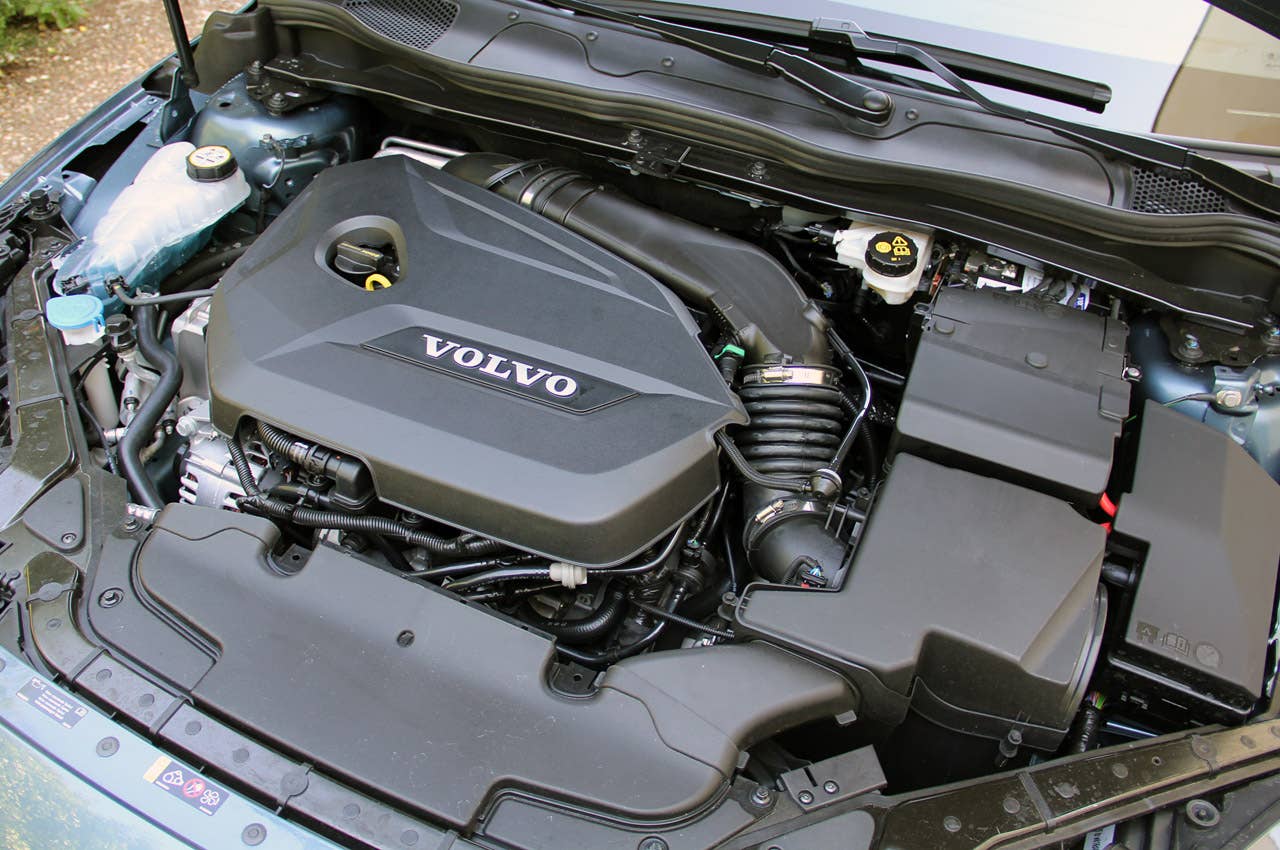 2013 Volvo V40 engine
